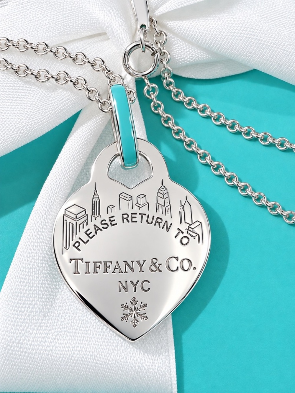 RARE and RETIRED Tiffany & Co. Limited Edition Christmas Holiday Necklace